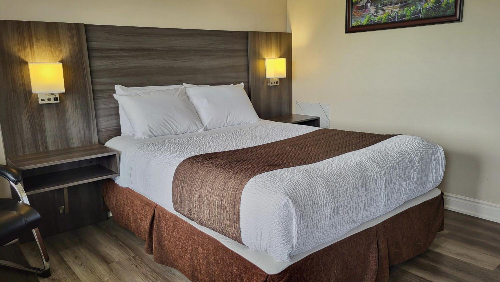 Maple Leaf Inn & Suites Kincardine Exteriör bild